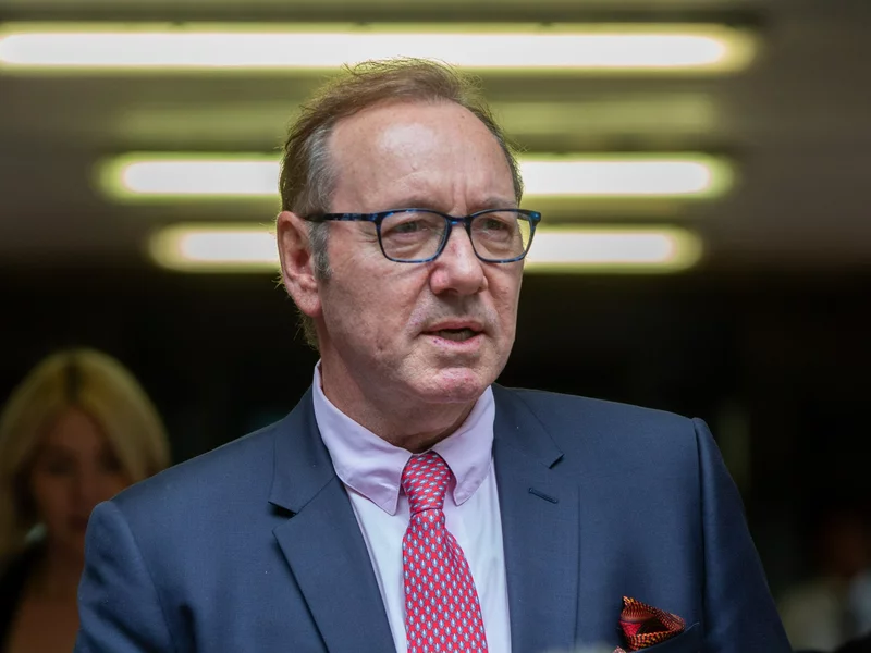 Zwrot w sprawie Kevina Spaceya. Proces nagle wstrzymano