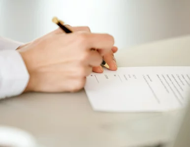 Miniatura: Śmieciówki tak łatwo nie znikną?...