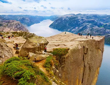 Miniatura: Tylko 2 godziny lotu do krainy fiordów....