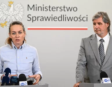 Miniatura: Awantura w Akademii! Policja na miejscu,...