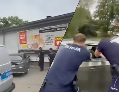 Miniatura: Strzały przed Biedronką. Policjant trafił...