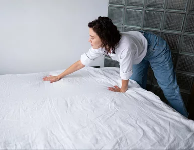 Miniatura: Spryskaj tym poduszkę i śpij spokojnie....