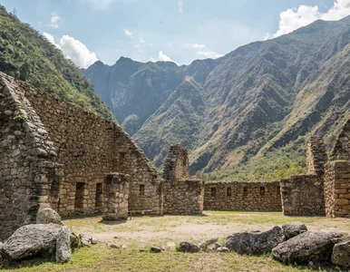Miniatura: Nowe lotnisko w Świętej Dolinie. Ten...