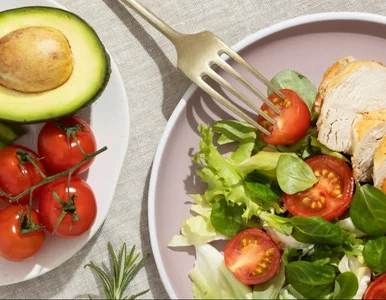 Miniatura: Mity i fakty o diecie keto – co warto...