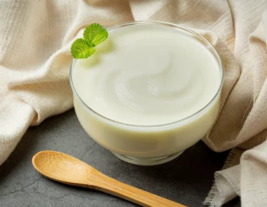 Miniatura: Kefir czy maślanka? Ekspertka rozwiewa...