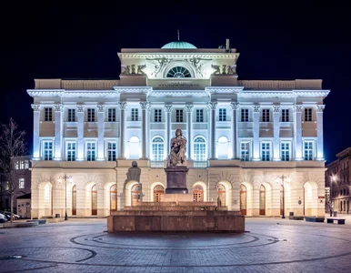 Miniatura: Naukowiec za najniższą krajową. Internet...