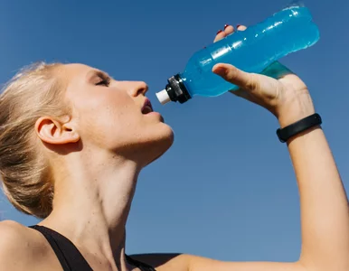 Miniatura: Polacy piją je litrami, bo myślą że są...