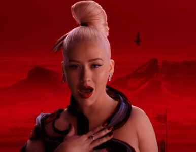 Miniatura: Christina Aguilera w piosence do nowej...