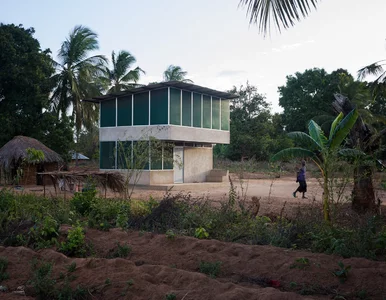 Miniatura: Dom przyszłości? Ten w Tanzanii chroni...