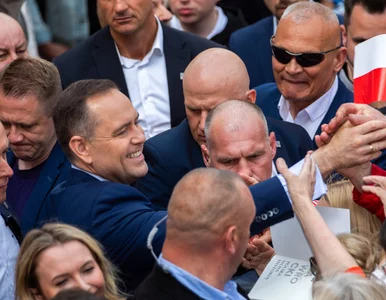 Miniatura: Wiec Nawrockiego przerwany. Padły...