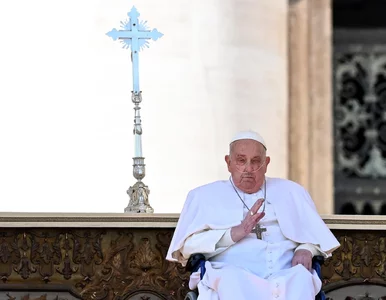 Miniatura: Papież Franciszek zaskoczył strojem. Media...