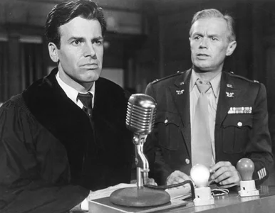 Miniatura: Ten kryminalny thriller wciąż jest...