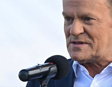 Miniatura: Poparcie dla rządu wzrosło. Ale Tusk i tak...