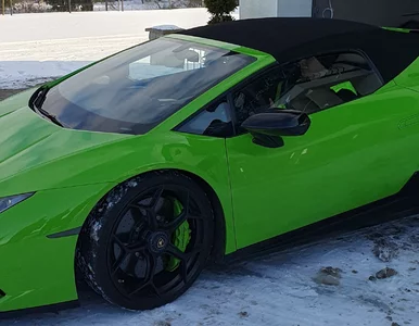 Miniatura: Skarbówka sprzedaje auta za ćwierć ceny....