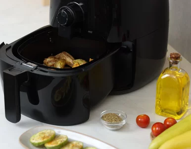 Miniatura: Masz air fryer? Tego lepiej nie wlewaj...