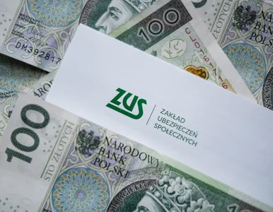 Miniatura: ZUS ruszył z wysyłką do emerytów. Prosi o...