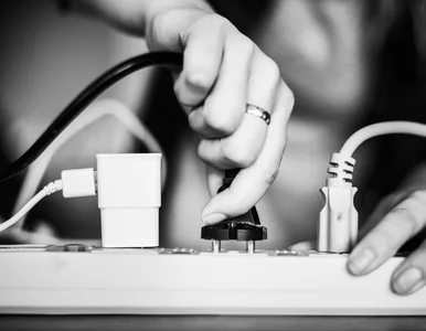 Miniatura: Zużywa trzy razy więcej prądu niż...