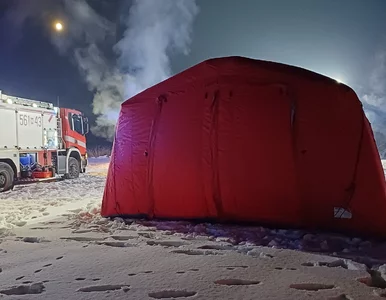 Miniatura: Nocne wykolejenie pociągu towarowego na...