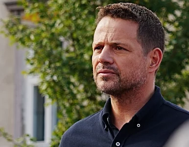 Miniatura: Trzaskowski ze spadkiem tuż przed...