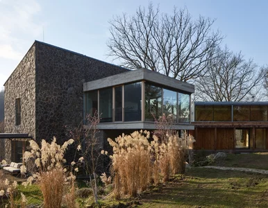 Miniatura: Architekci mieli powiększyć dom. Zrobili...