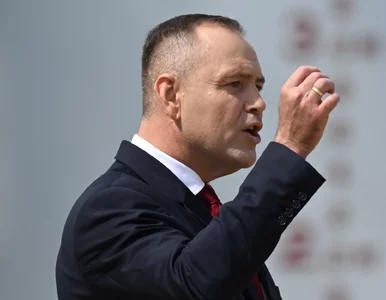 Miniatura: Nawrocki zwleka z kolejnymi awansami w...