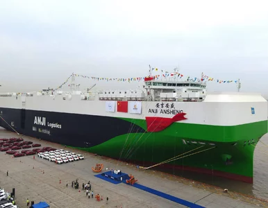 Miniatura: Chiński kolos na morzu. 7 tys. aut w...