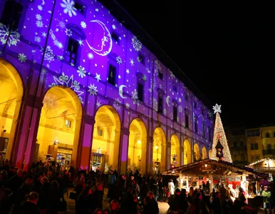 Miniatura: Świąteczny pociąg w Europie. Turyści...