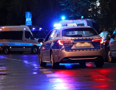 Miniatura: Płonące ciało na środku jezdni....