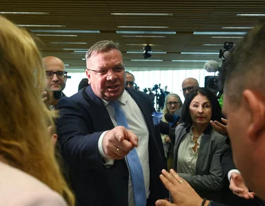 Miniatura: „Proszę się opanować. Jest pan czerwony”....