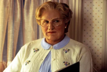 Kto zagrał tytułową postać w filmie „Pani Doubtfire” (1993)?