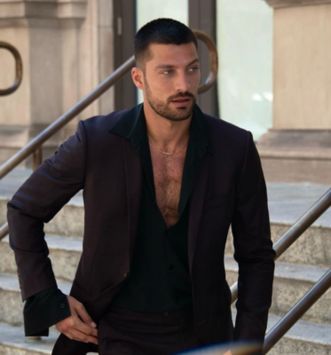 Miniatura: Simone Susinna zagra Nacho, kim jest...