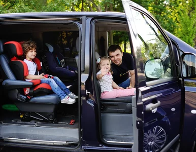 Miniatura: „Bus plus” i 1500 zł na dziecko? Znamy...