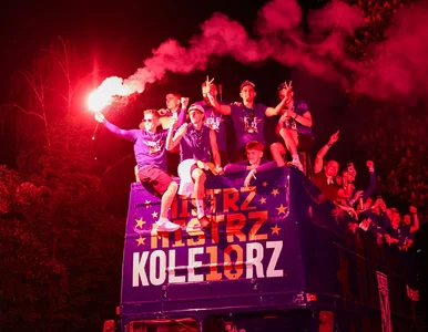 Miniatura: Gigantyczne pieniądze w polskim futbolu....