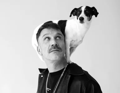 Miniatura: Między szablonem a ulicznym zgiełkiem....