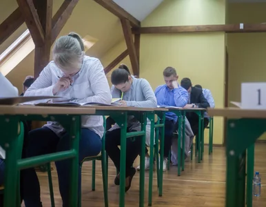 Miniatura: Nowe zasady egzaminów w polskich szkołach....