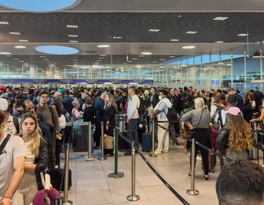 Miniatura: Chaos na lotnisku w Lizbonie. To nie tylko...