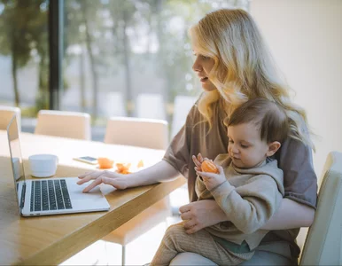 Miniatura: Coraz mniej ofert z pracą zdalną. Zyskuje...