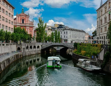 Miniatura: Podróżnik odwiedził 50 miast w Europie. To...