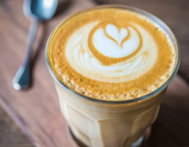 Miniatura: To najgorsze mleko, jakie można wlać do...