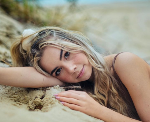 Miniatura: Kinga Sawczuk – popularna influencerka