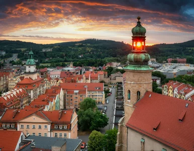 Miniatura: Piękna starówka i góry z każdej strony....