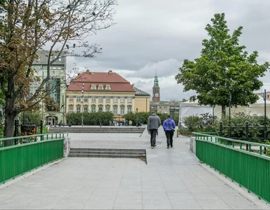 Miniatura: Polacy się nie ruszają, mają nadwagę i...