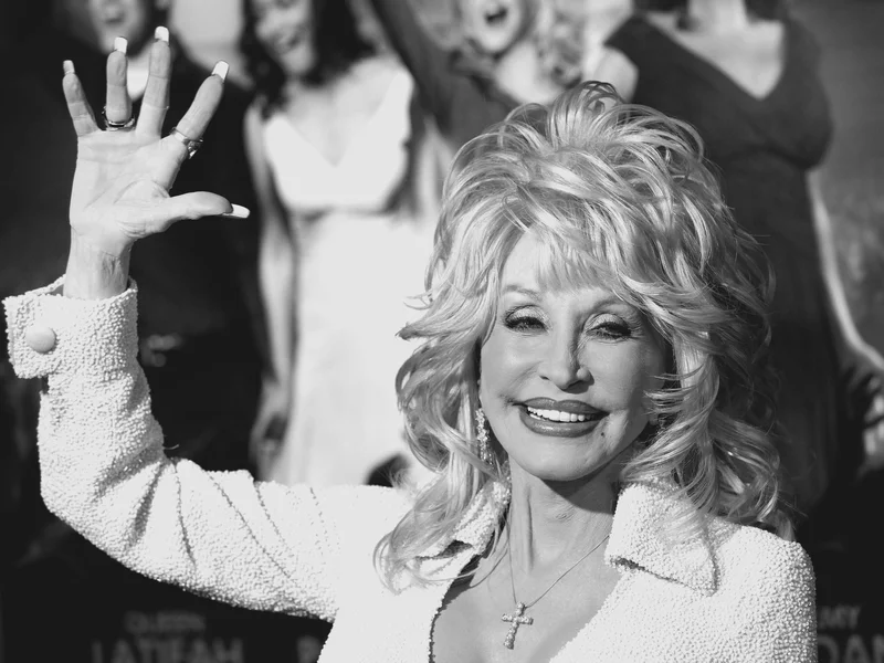 Żałoba w świecie muzyki i opuszczona flaga. Prezydenci i gwiazdy żegnają Dolly Parton