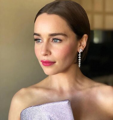 Miniatura: Emilia Clarke dzieli się życiem z fanami...