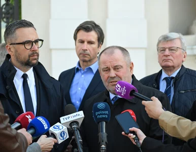 Miniatura: Rektor UW z trudem powstrzymywał się od...