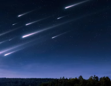 Miniatura: „Błyski jasnoniebieskiego światła” nad...