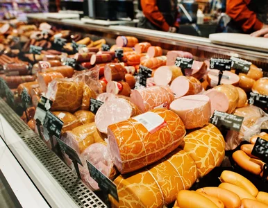 Miniatura: Kupujesz szynkę w Lidlu lub Biedronce?...
