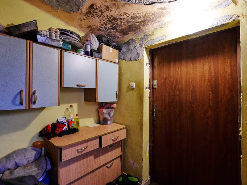 Ich dom się wali. Wstrząsająca historia rodziny ze Skierniewic