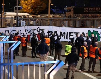 Miniatura: Ogromna burza po zakazie ws. flagi o...