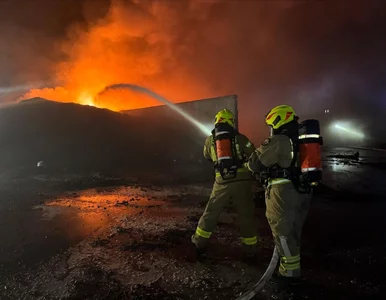 Miniatura: Gigantyczny pożar na Pomorzu. Ponad 100...